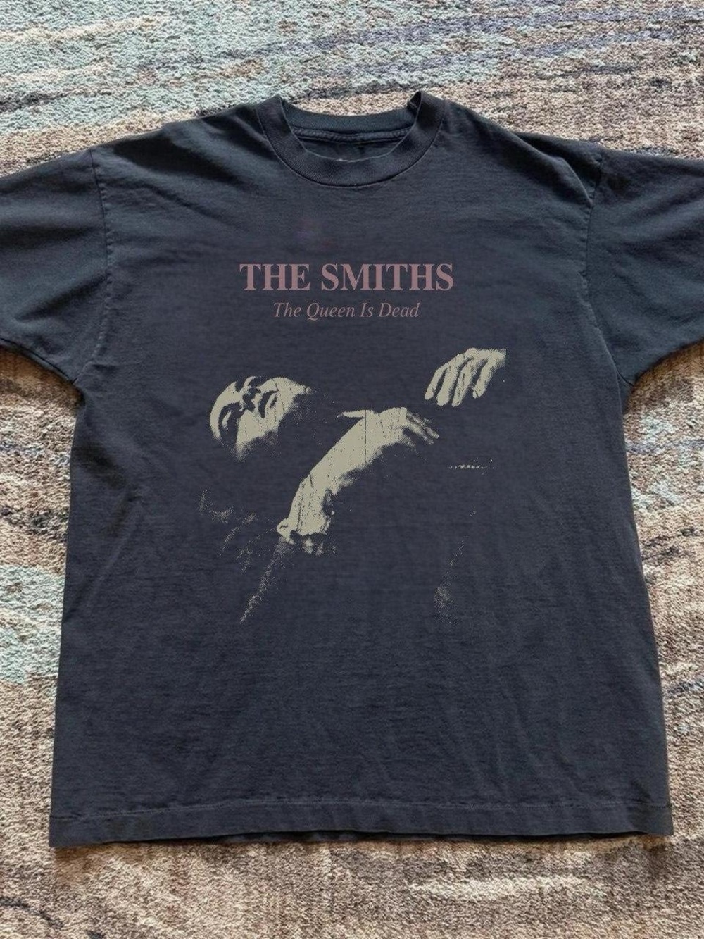 Gildan Black 'The Smiths - The Queen Is Dead' Graphic Tee
